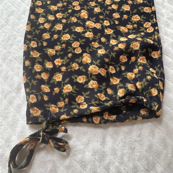 Reformation Grove top black floral blouse size 2 - Picture 5 of 8